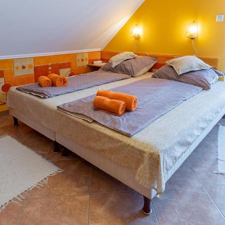 Gal Apartmanhaz Харканы Экстерьер фото