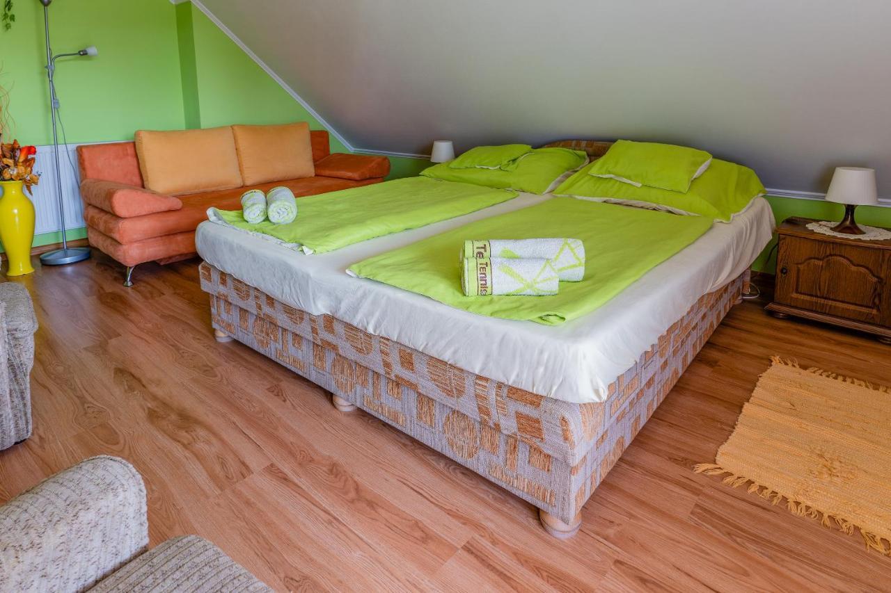 Gal Apartmanhaz Харканы Экстерьер фото