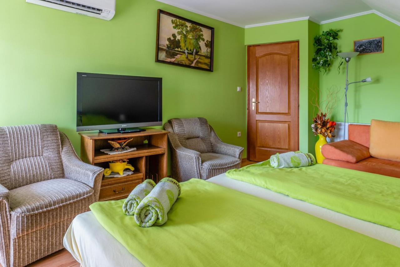 Gal Apartmanhaz Харканы Экстерьер фото
