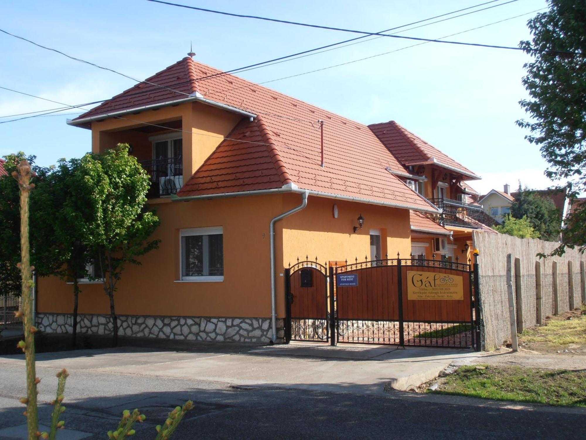 Gal Apartmanhaz Харканы Экстерьер фото
