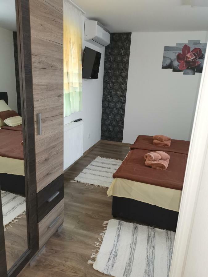 Gal Apartmanhaz Харканы Экстерьер фото