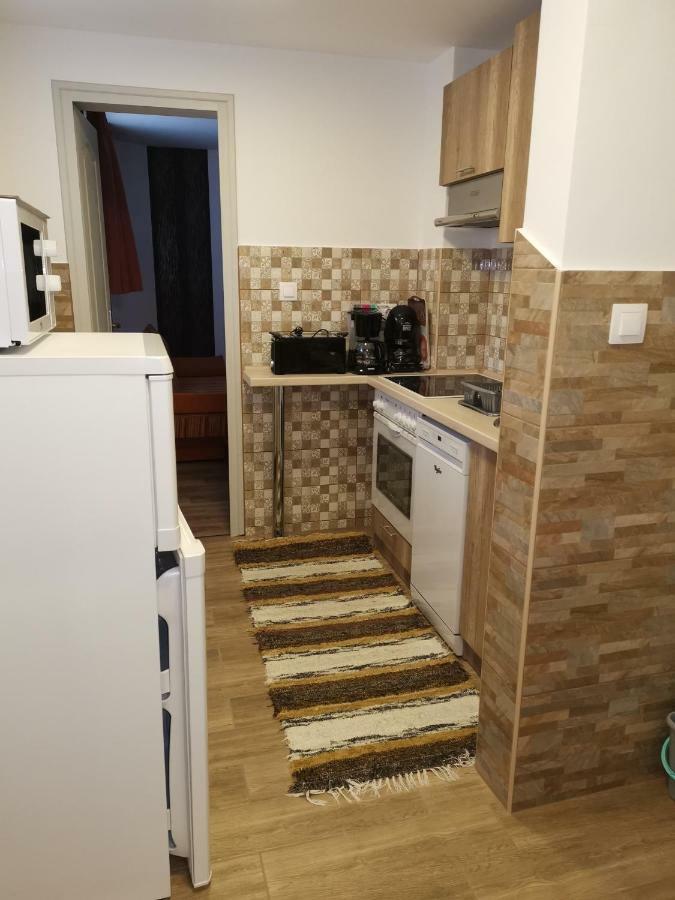 Gal Apartmanhaz Харканы Экстерьер фото